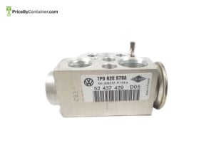 AUDI / VOLKSWAGEN 7P0820679A — AUDI / VOLKSWAGEN GENUINE VALVE 7P0820679A