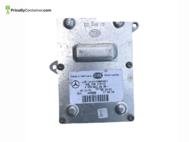 MERCEDES-BENZ 0028202426 — MERCEDES BENZ GENUIN EXENON MOTOR RIGHT ELECTRIC PARTS / 0028202426