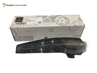 MERCEDES-BENZ 0999067201 — Mercedes-Benz Genuine Right Door Turn Signal Lamp / 0999067201 Functionality: This right door turn signal bulb is an…