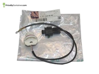 MERCEDES-BENZ 2038260282 — MERCEDES BENZ GENUINE NEW LIGHT LAMP SOCKET 2038260282